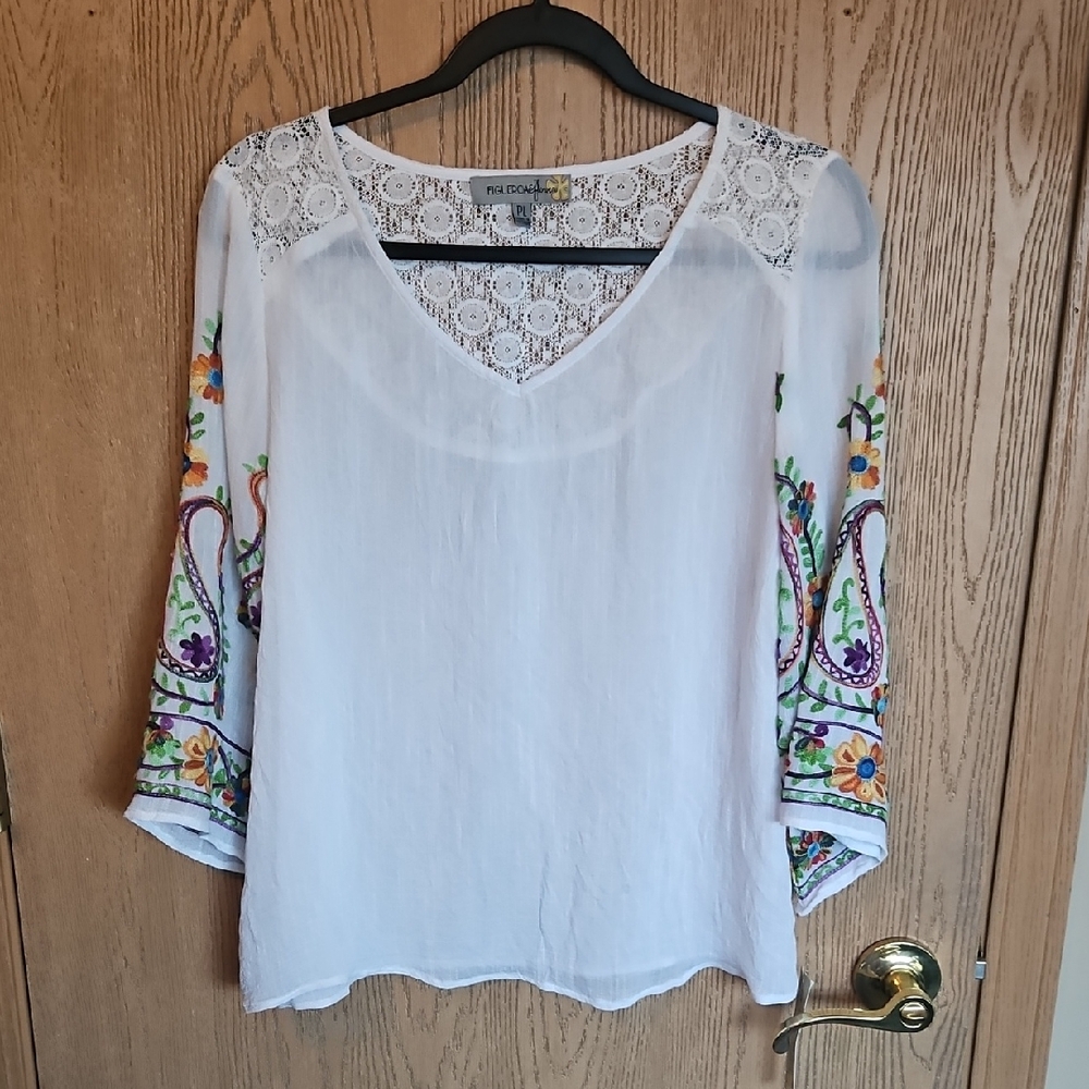 Figueroa & Flower White Boho Blouse with Embroidery